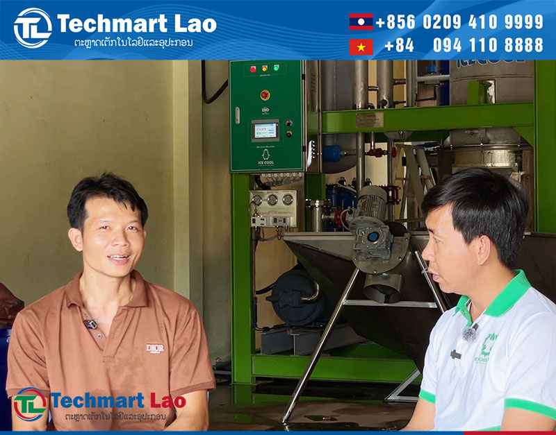 ລູກຄ້າຊາວລາວພໍໃຈໃນການຮັບມອບເຄື່ອງຜະລິດນ້ຳກ້ອນ ICE COOL